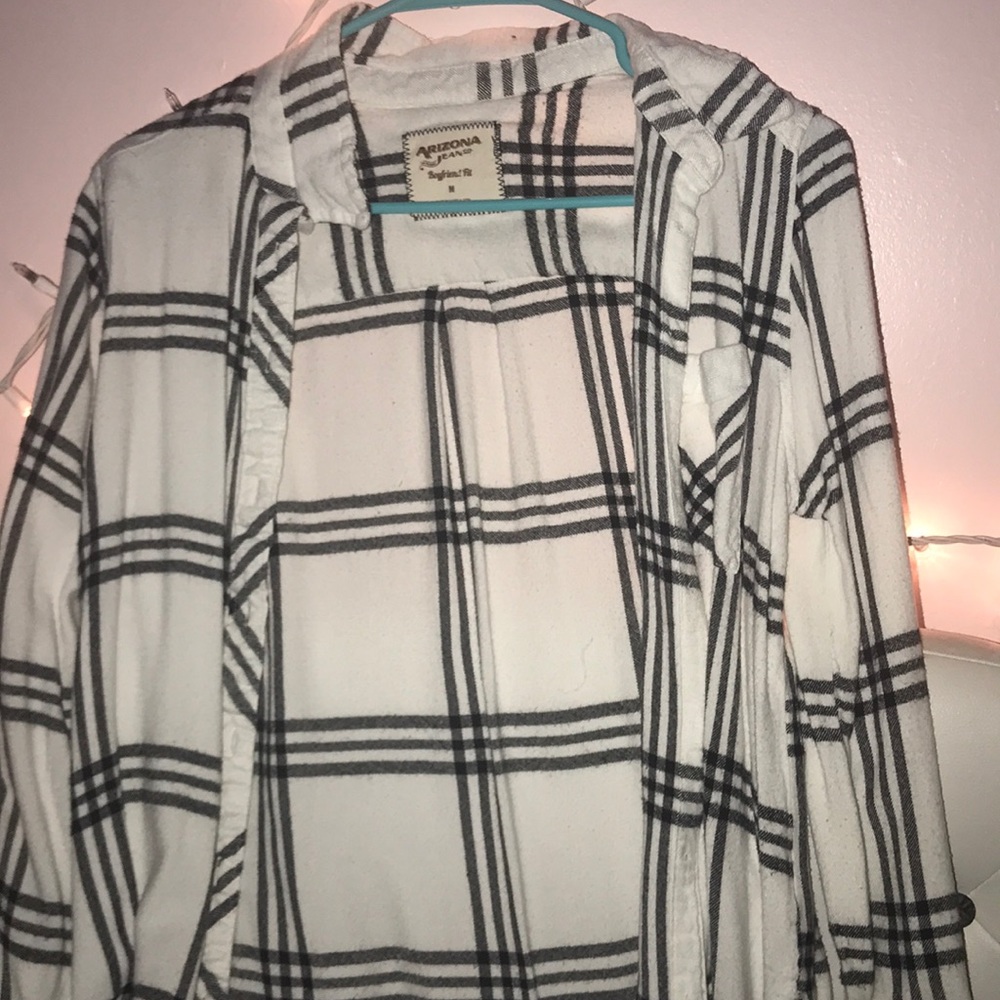 Plaid long sleeve shirt— Medium